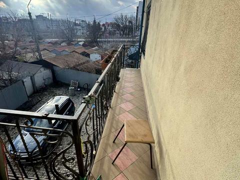 комерційна за адресою Дубовецька вул., 7