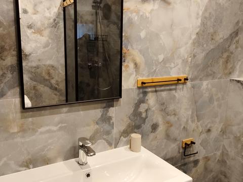 квартира за адресою Олександра Олеся вул., 8/17