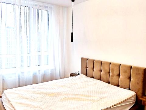 квартира за адресою Олександра Олеся вул., 8/17