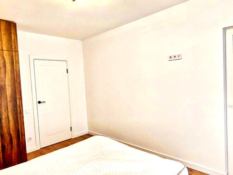 квартира за адресою Олександра Олеся вул., 8/17