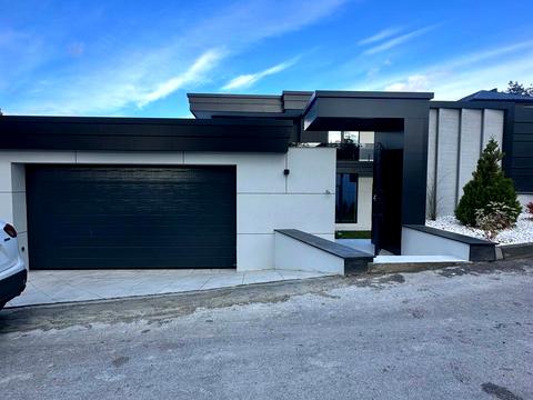 дом по адресу Виноградная ул.