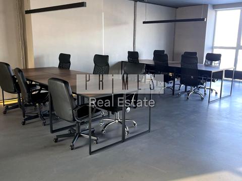 комерційна за адресою Ділова вул. (Димитрова), 2-Б