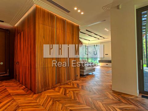 будинок за адресою Набережна вул.