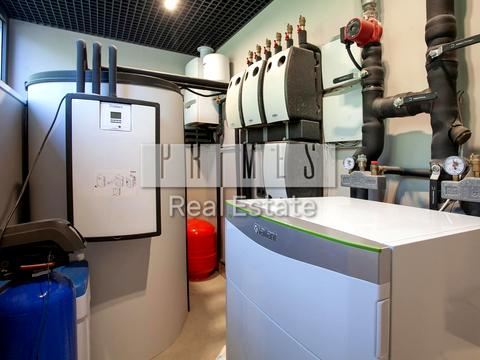 будинок за адресою Набережна вул.