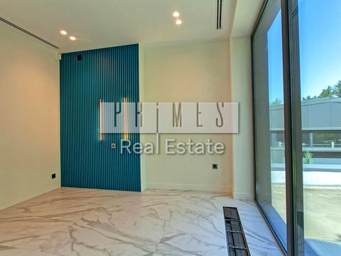 будинок за адресою Набережна вул.