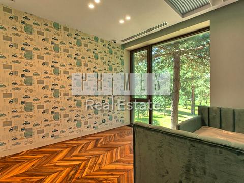 будинок за адресою Набережна вул.