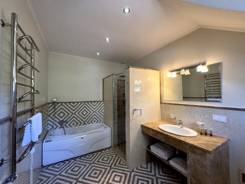 будинок за адресою с. Шаян, Феньова, 6