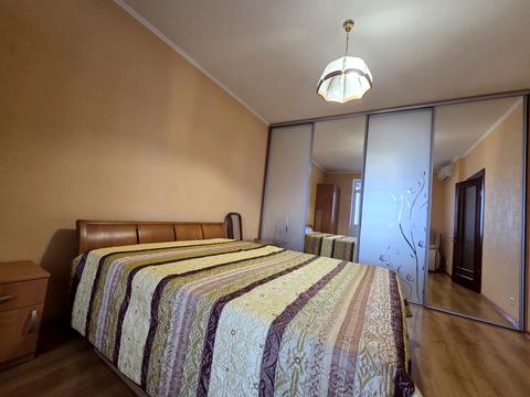 квартира за адресою Миколи Амосова вул., 4