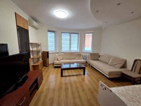 квартира за адресою Миколи Амосова вул., 4