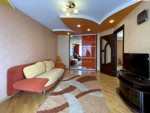 квартира за адресою Академіка Ющенка вул., 6