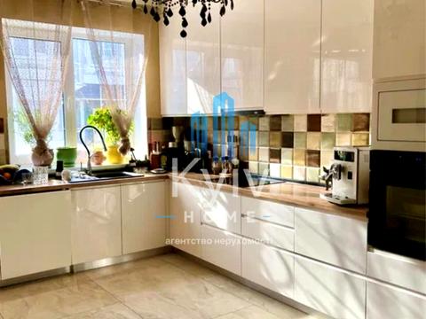 будинок за адресою Стежки вул.