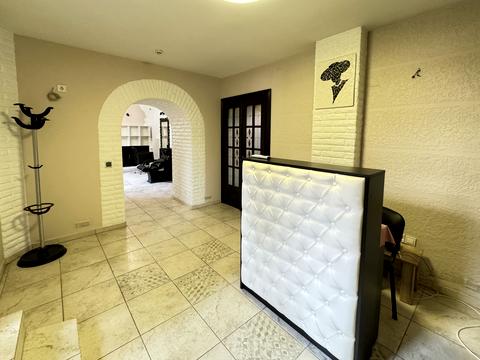 комерційна за адресою Михайла Грушевського вул., 37