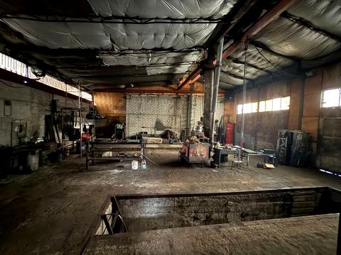 комерційна за адресою Вітчизняна вул., 24д