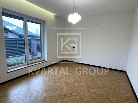 будинок за адресою Успішна, 10