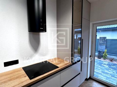 будинок за адресою Успішна, 10