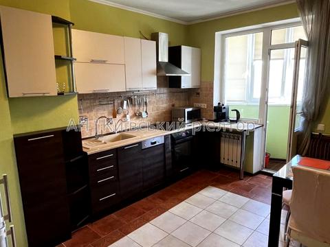 квартира за адресою Дніпровська набережна вул., 25