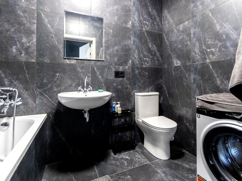 квартира по адресу Микитинецкая ул., 2