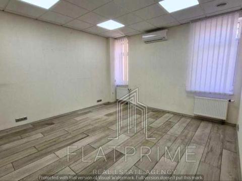 комерційна за адресою Івана Франка вул., 15-А