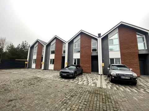 дом по адресу Київська