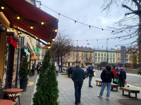 квартира за адресою Марка Кропивницького пл., 8