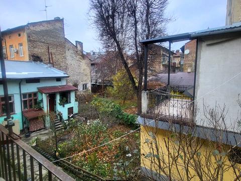 квартира за адресою Марка Кропивницького пл., 8