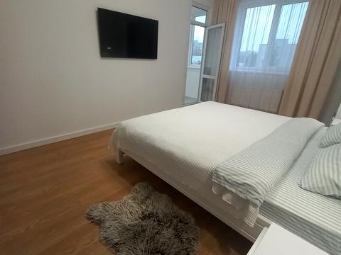 квартира за адресою Володимира Великого вул. (Артема), 10