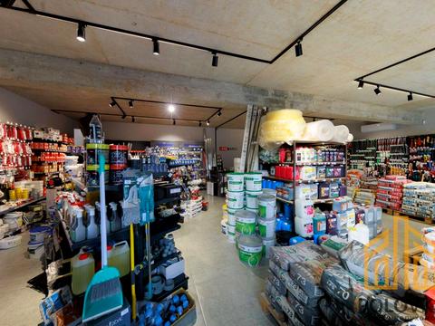 комерційна за адресою Загорська вул., 122