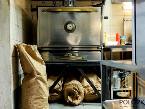 комерційна за адресою Нововолодимирська вул., 90А