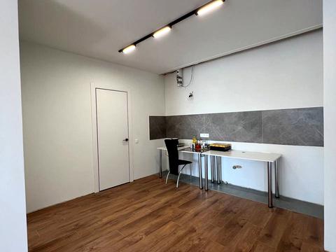 квартира по адресу Збройних Сил України ул. (Інтернаціоналістів), 1