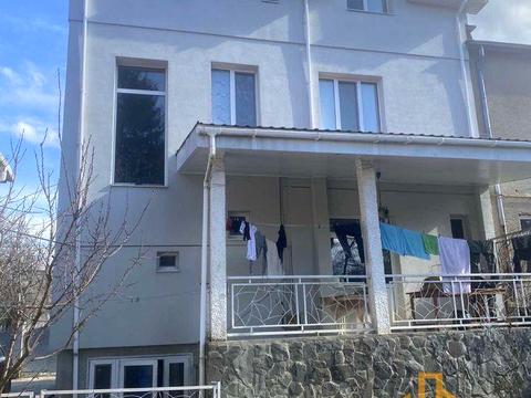 будинок за адресою Антона Кущинсього