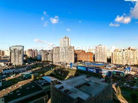 квартира за адресою Дніпровська набережна вул., 18-А