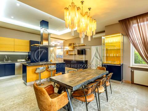 будинок за адресою Світанкова