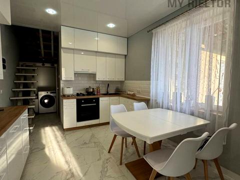 дом по адресу Центральна