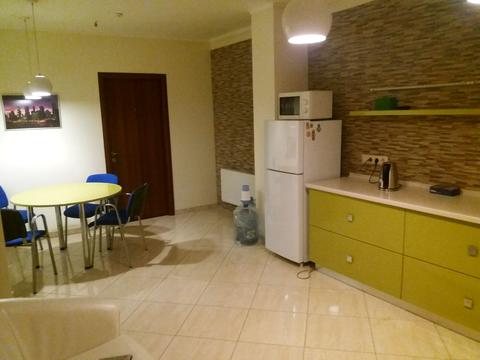 комерційна за адресою Мокра вул. (Кудряшова), 18