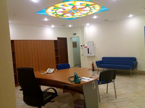 комерційна за адресою Мокра вул. (Кудряшова), 18