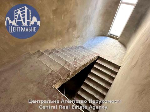 коммерческая по адресу Черновцы, Сергія Скальда ул. (Комарова), 31-В