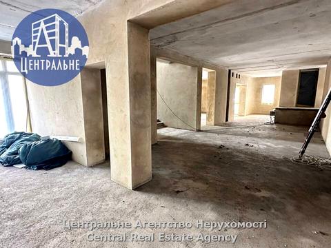 коммерческая по адресу Черновцы, Сергія Скальда ул. (Комарова), 31-В