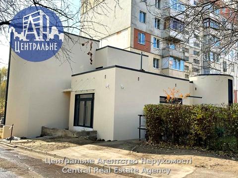 коммерческая по адресу Черновцы, Сергія Скальда ул. (Комарова), 31-В