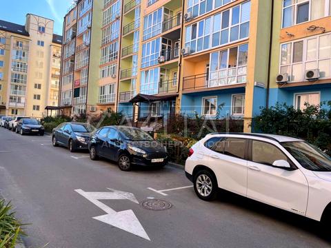 квартира за адресою Академіка Лебедєва вул., 1