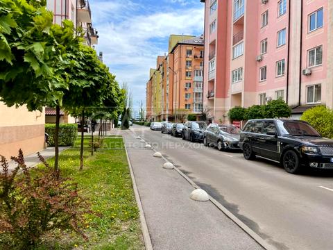 квартира за адресою Академіка Лебедєва вул., 1