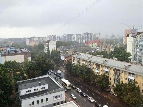 комерційна за адресою Галицька вул., 67