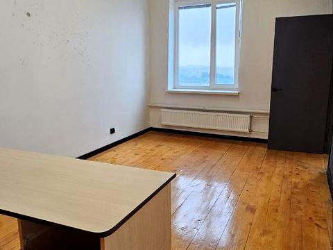 комерційна за адресою Галицька вул., 67