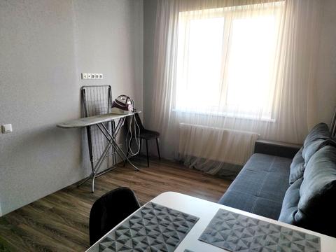 квартира за адресою Льва Ландау просп. (50-річчя СРСР), 52-А