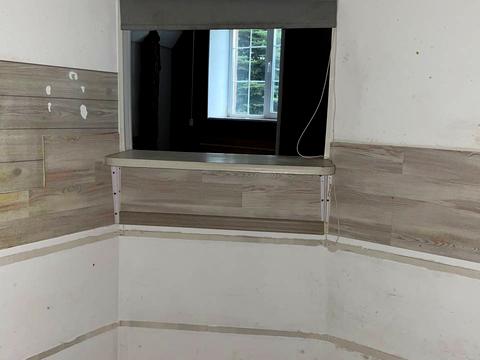 комерційна за адресою Придорожна вул., 1К2