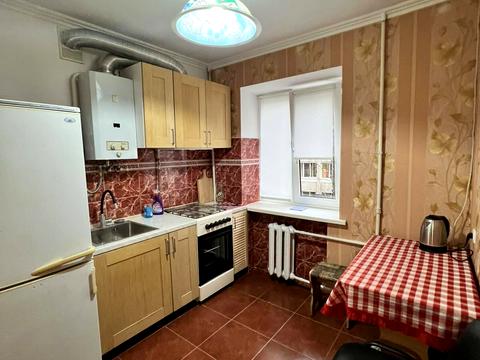 квартира за адресою Володимира Івасюка вул., 19