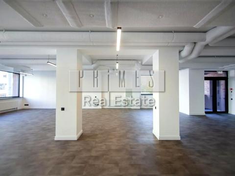 комерційна за адресою Саксаганського вул., 53/80