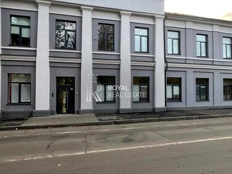 комерційна за адресою Київ, Лаврський пров., 8