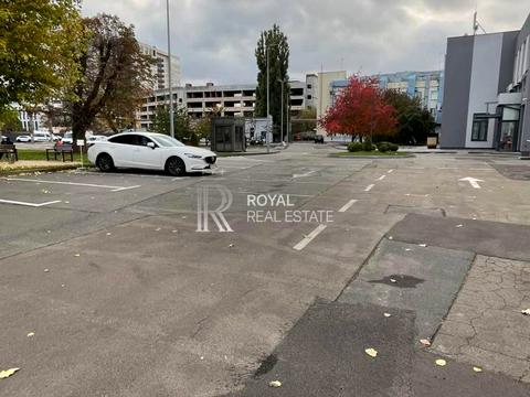 комерційна за адресою Київ, Лаврський пров., 8