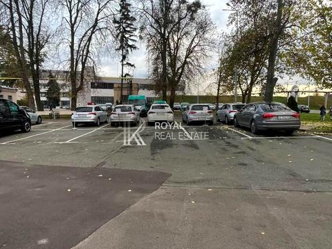 комерційна за адресою Київ, Лаврський пров., 8