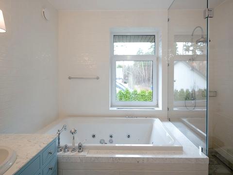 будинок за адресою Сілезька вул. (Рози Люксембург), 15